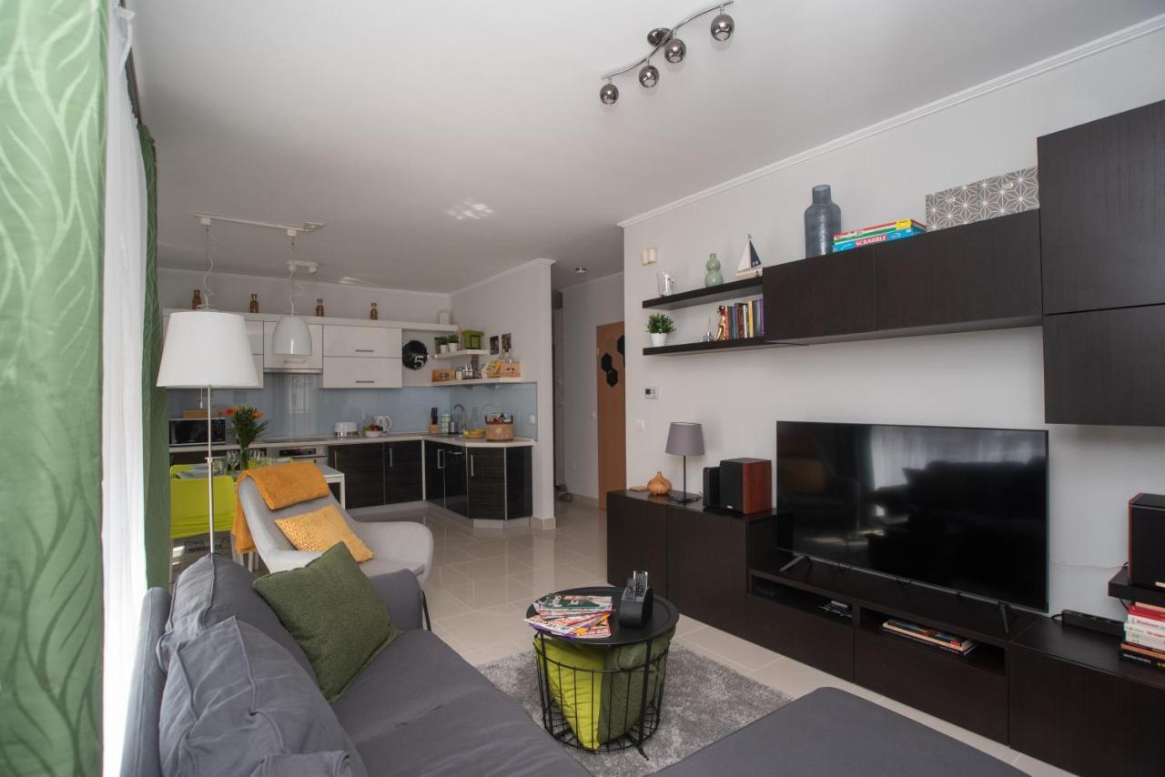 Sunny Home Near Bud With 2Br, Ac And Free Parking Vecsés Extérieur photo