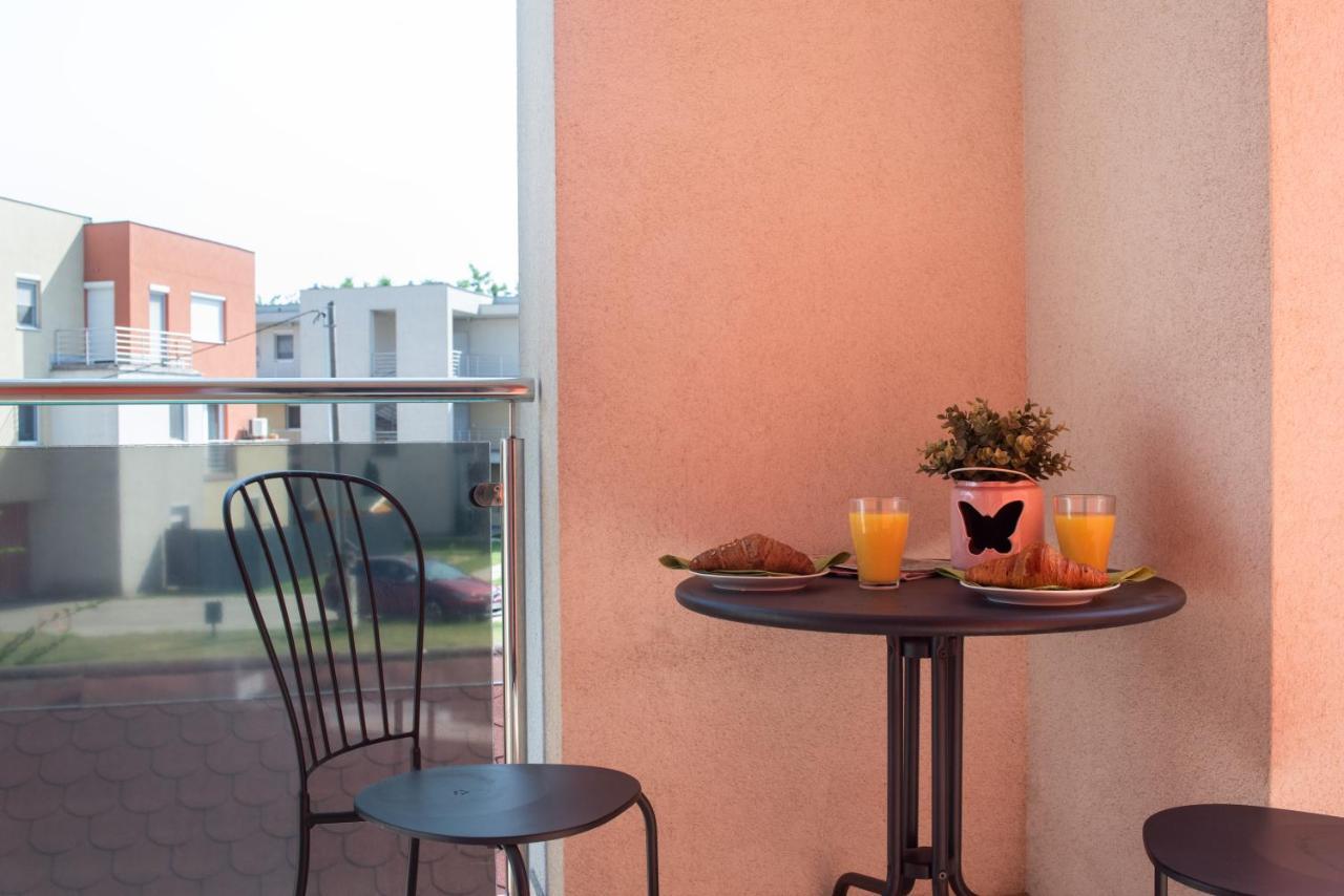 Sunny Home Near Bud With 2Br, Ac And Free Parking Vecsés Extérieur photo