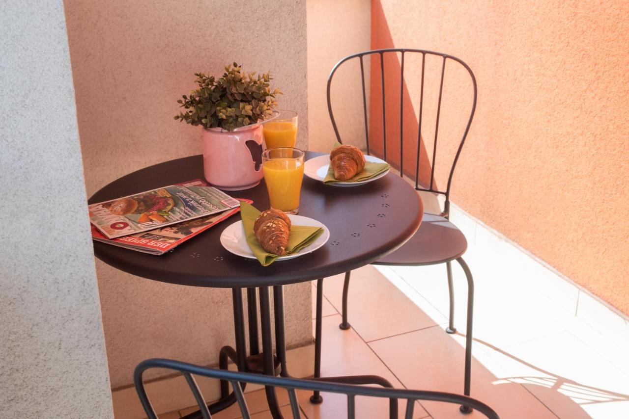 Sunny Home Near Bud With 2Br, Ac And Free Parking Vecsés Extérieur photo