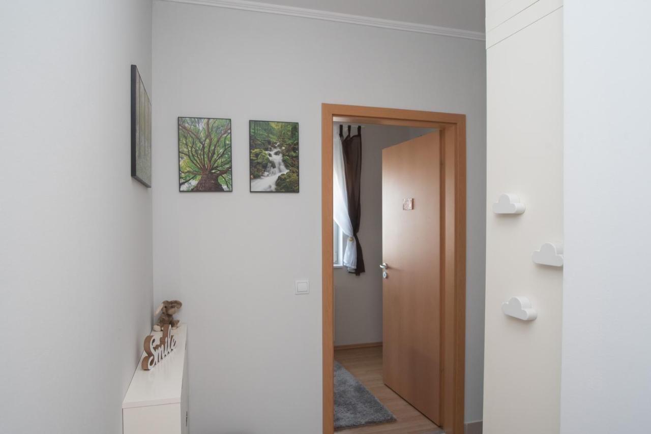 Sunny Home Near Bud With 2Br, Ac And Free Parking Vecsés Extérieur photo